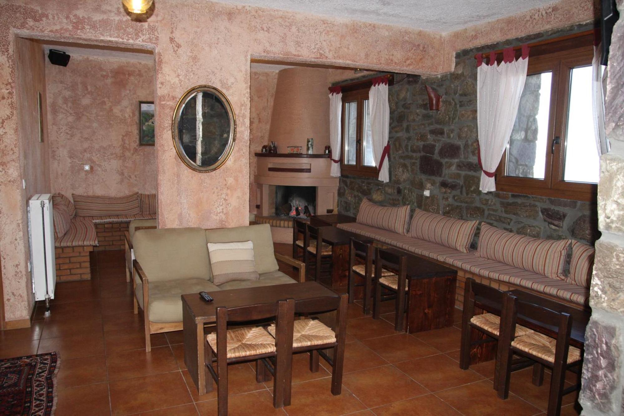 Faris Hotel Xirokampi Esterno foto