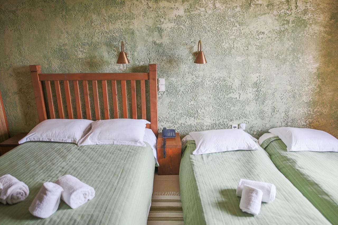 Faris Hotel Xirokampi Esterno foto